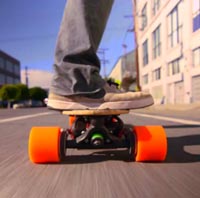 Boosted Boards Skatebord, il mezzo elettrico di trasporto piu' leggero al mondo