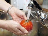 Nuovi studi frenano sull'acqua del sindaco che potrebbe favorire le allergie alimentari