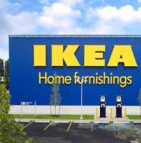 Nei punti vendita americani Ikea installa le postazioni di ricarica per veicoli elettrici