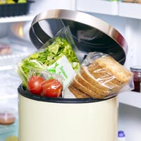 evitare sprechi cibo, spesa intelligente, trucchi riciclare avanzi