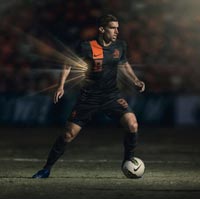 riciclare plastica, tessuto con plastica riciclata, maglie squadra di calcio Olanda, novit� Nike