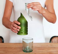 riciclare vetro, riciclare bottiglie in vetro, recupero vetro, bottiglia riciclata, Pure Bottle