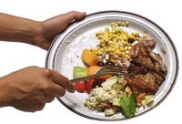 Sprechi alimentari: nella spazzatura oltre 500 euro di cibo all'anno