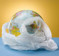 Eco Guinness World Record: le Alpi si riempiono di sacchetti di plastica