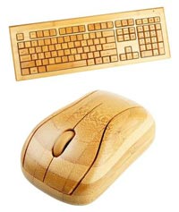Tastiera e mouse in bambu' per computer piu' verdi