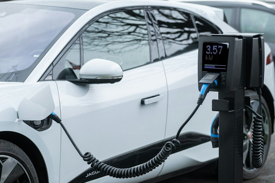 Elettrificare i trasporti taglierebbe di un quarto la dipendenza europea dalle importazioni di petrolio