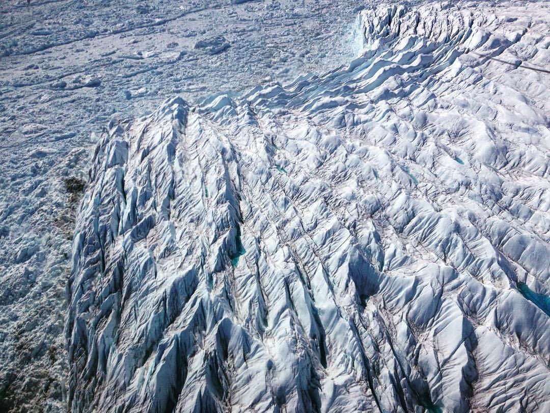 Quando l'acqua di disgelo diventa dannosa: il caso del ghiacciaio della Groenlandia