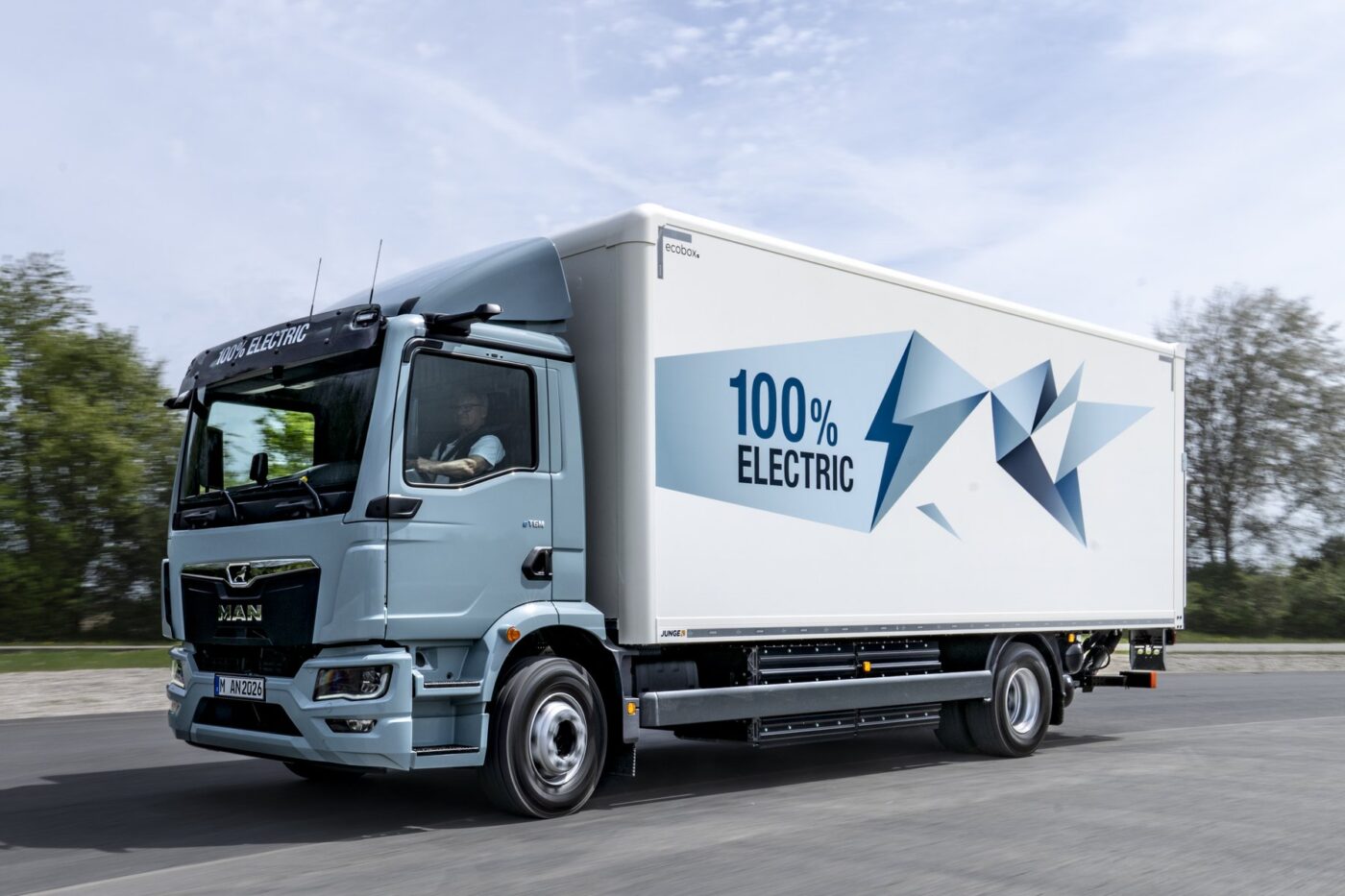 Man investe 1,2 miliardi di euro e avvia la produzione di camion elettrici a Cracovia