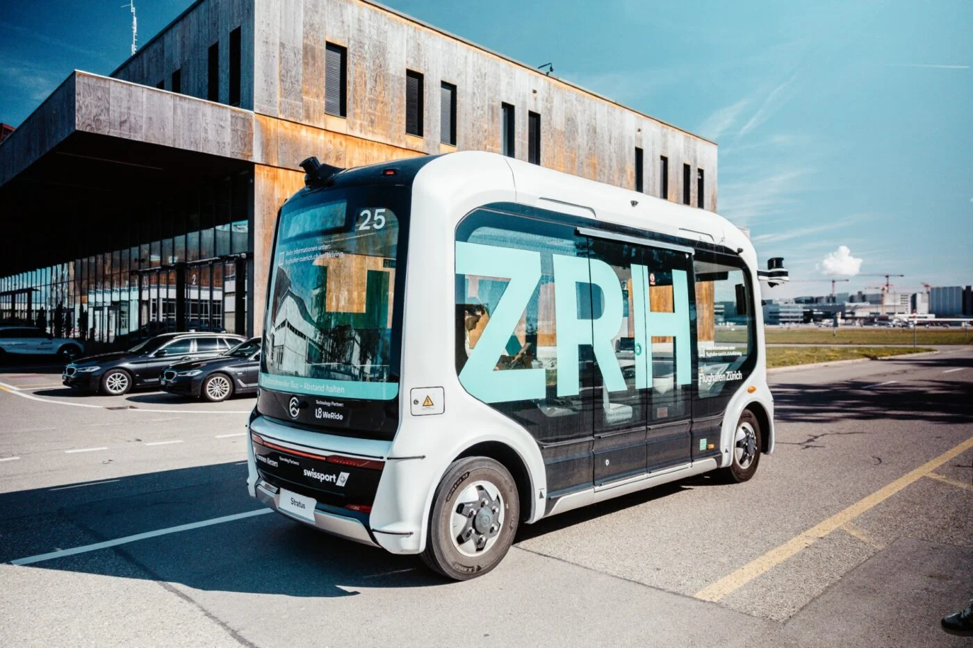 Zurigo sperimenta le navette autonome: ecco come cambierà il trasporto in aeroporto