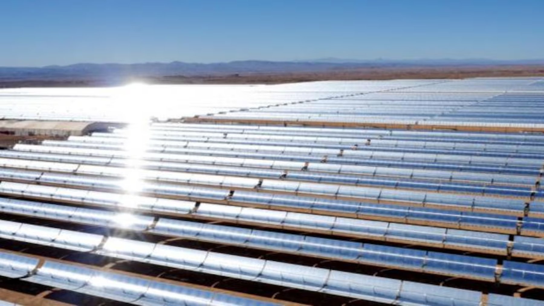 Noor, il complesso solare marocchino che produce elettricità anche dopo il tramonto