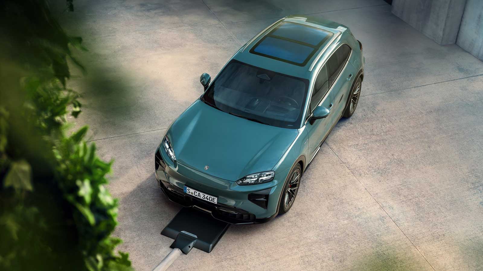 Porsche porta in produzione la ricarica wireless per le auto elettriche