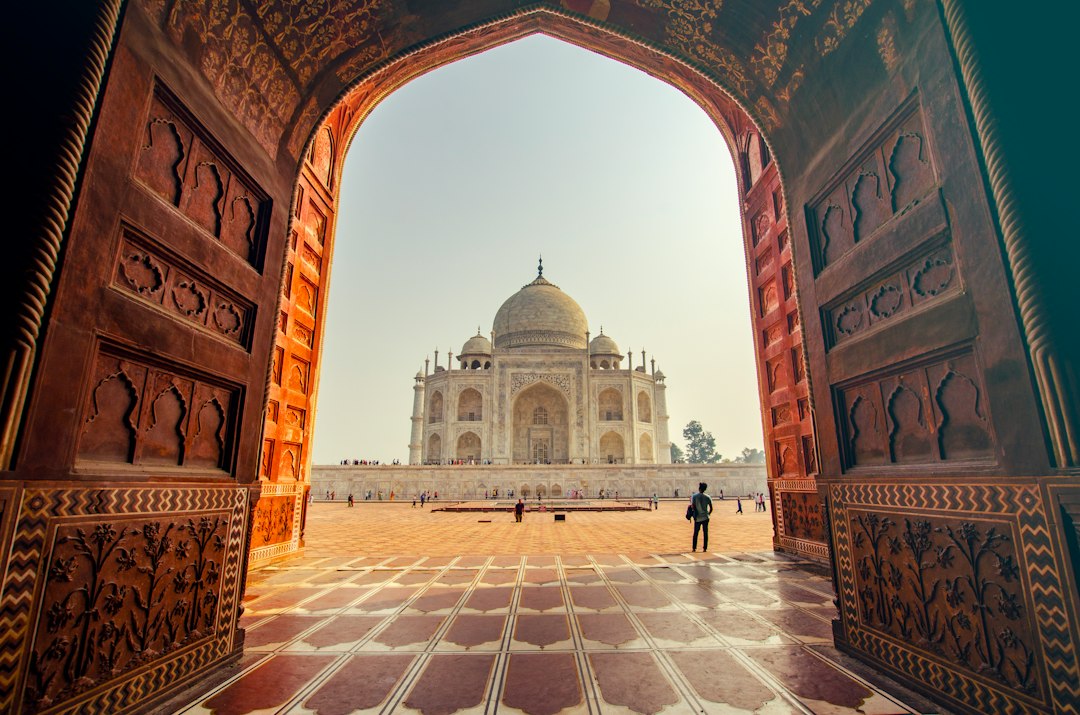 India, punta a 100 milioni di turisti stranieri ma gli arrivi sono in calo