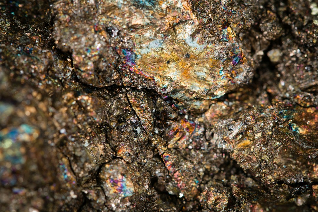 Minerali critici, la Columbia chiede più collaborazione tra governo e industria