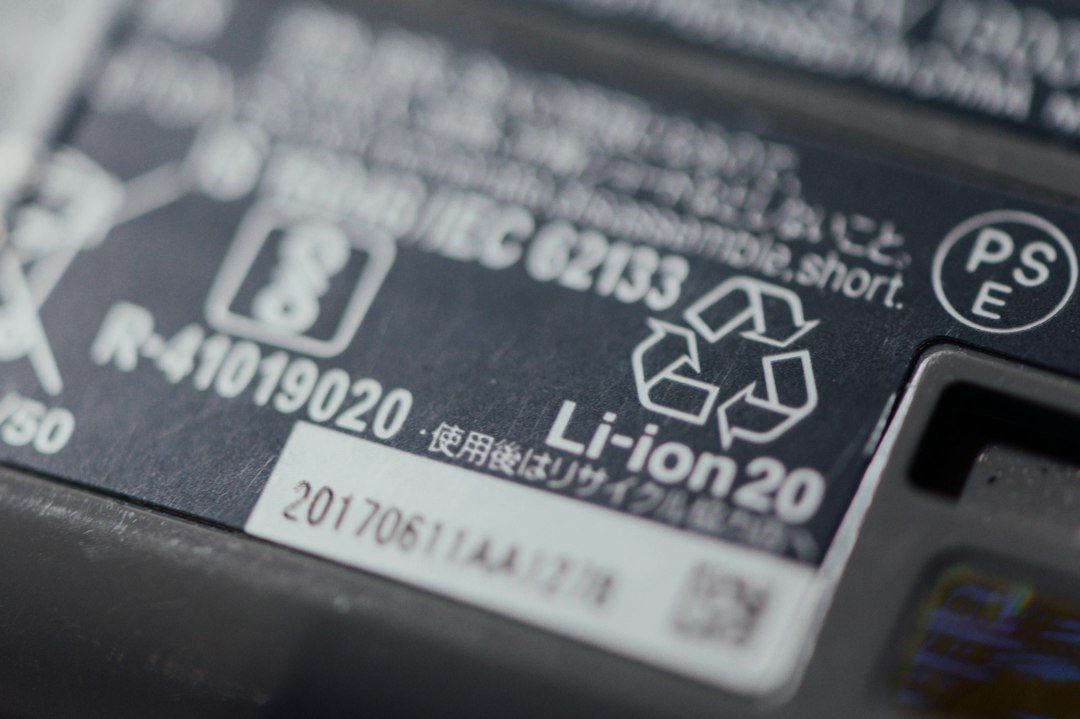 Riciclo delle batterie, l'Europa potrebbe ridurre fino al 50% il fabbisogno di litio estratto